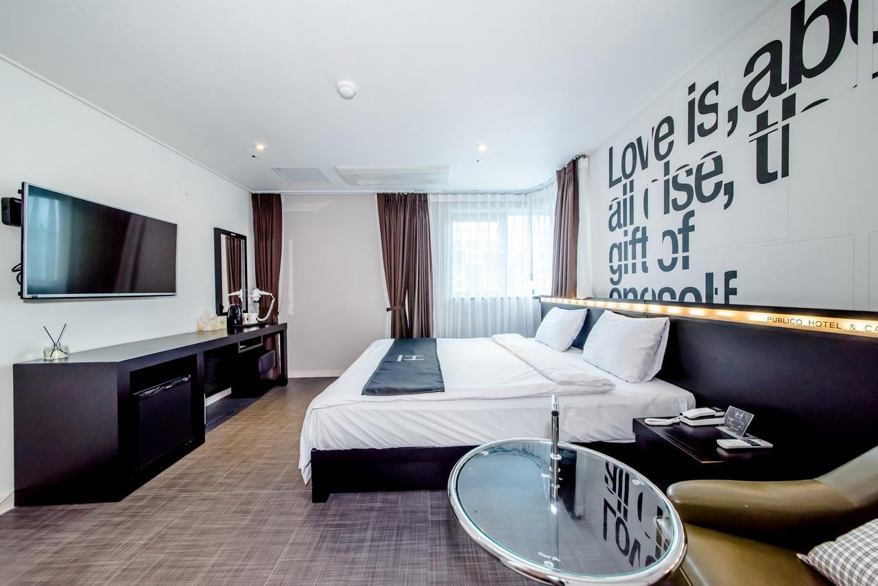 Publico Hotel Σεογκουίπο Εξωτερικό φωτογραφία